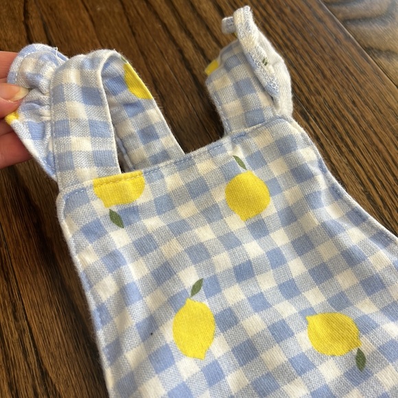 Carter’s lemon design romper - Picture 3 of 5